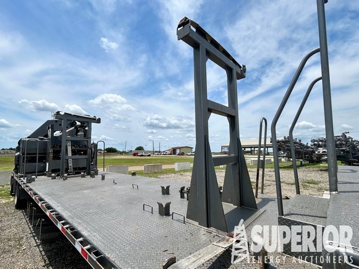 2012-john-deere-b-image-9