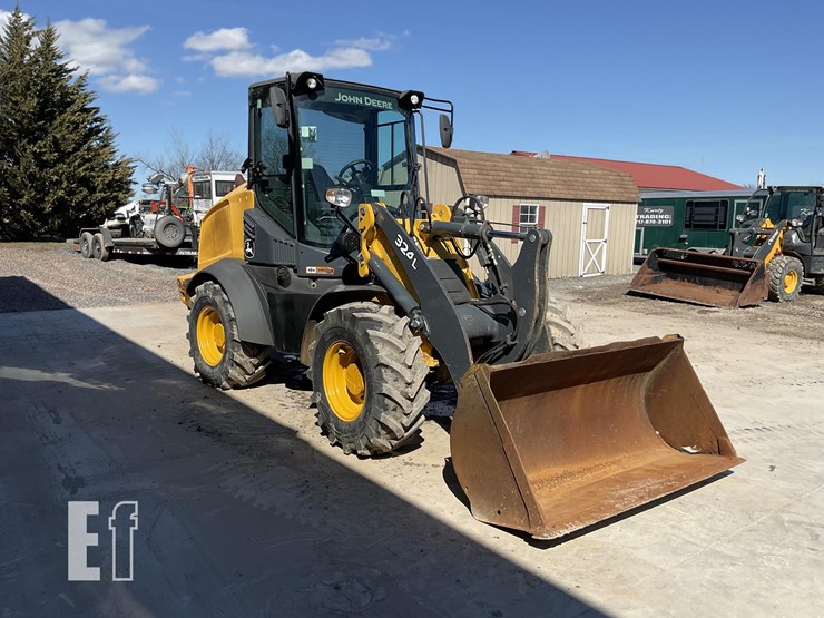 2020-deere-324l-image-6