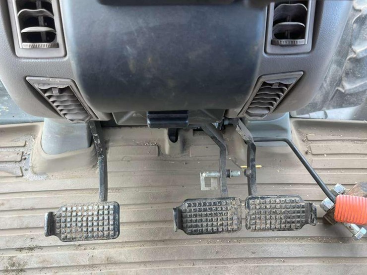 2019-case-ih-maxxum-150-image-36
