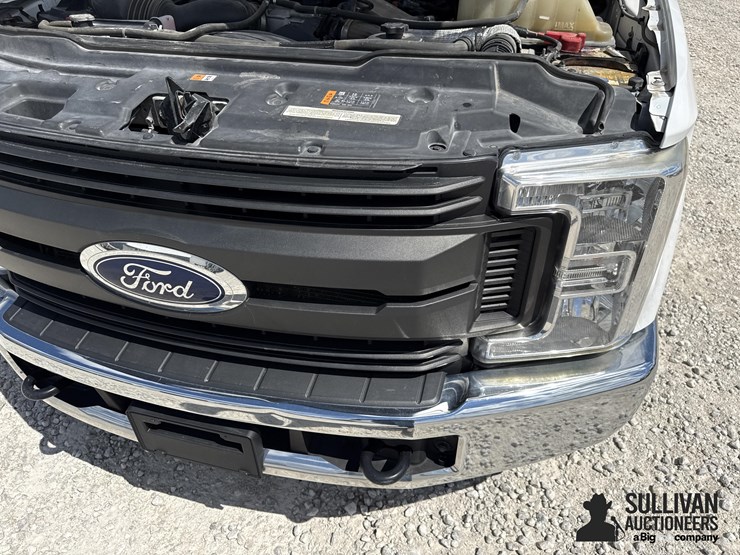 2018-ford-f350-image-9
