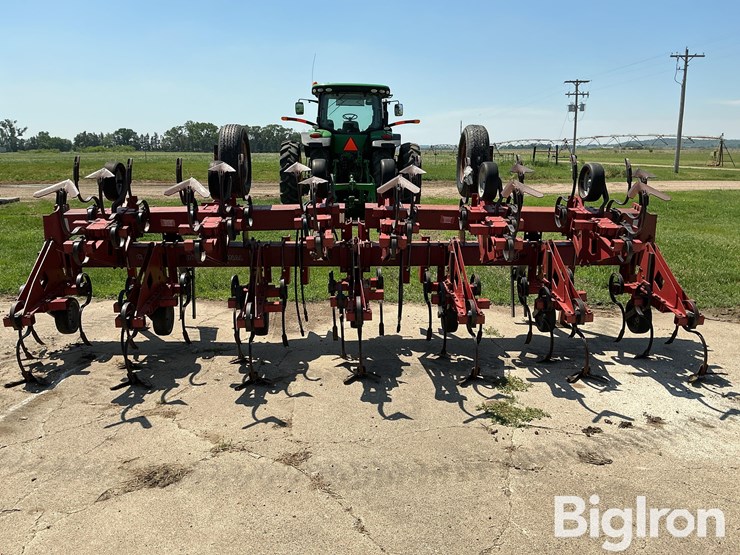 case-ih-183-image-6