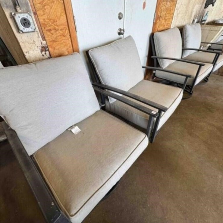 4 PATIO CHAIRS