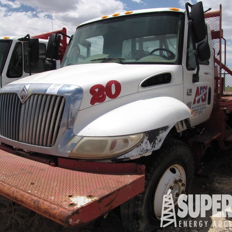 2005 INTERNATIONAL DURASTAR 4300