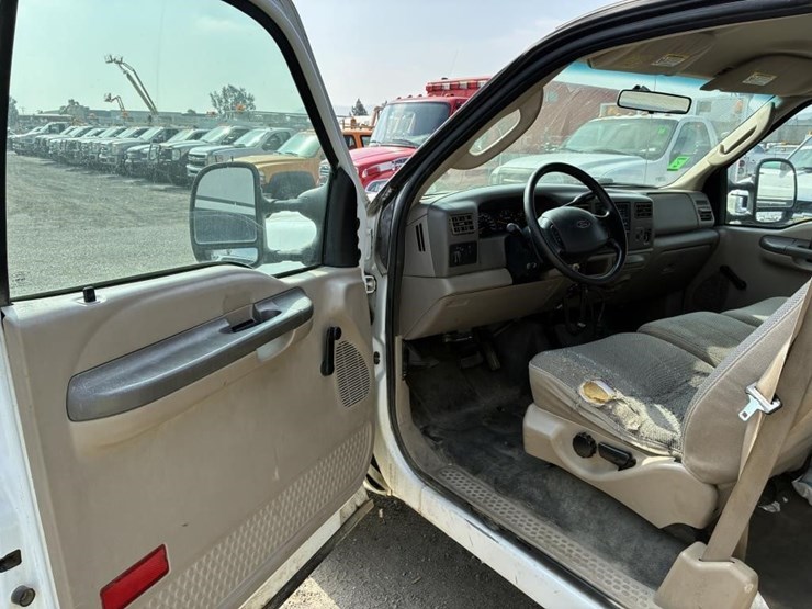 2004-ford-f250-image-13