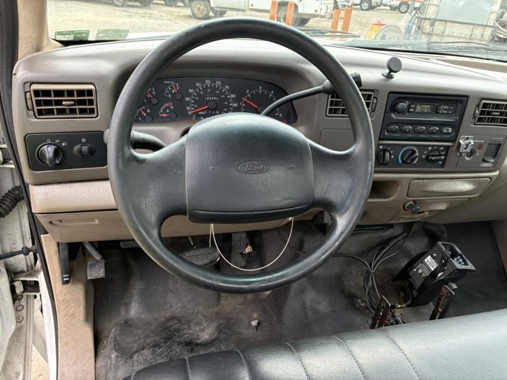 2001-ford-f250-image-15