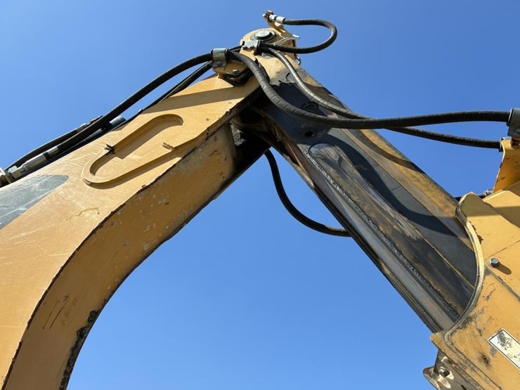 2014-caterpillar-430e-image-14