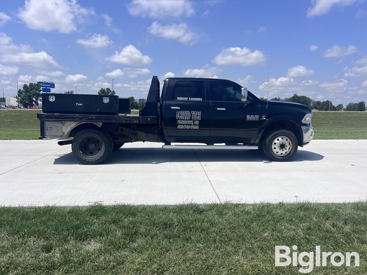 2017-ram-3500-laramie-image-4