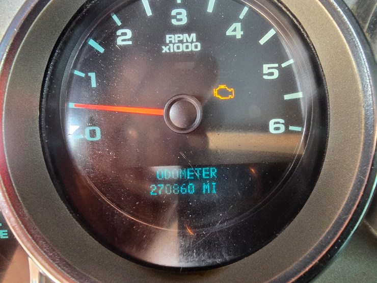 2013-chevrolet-silverado-3500-image-53