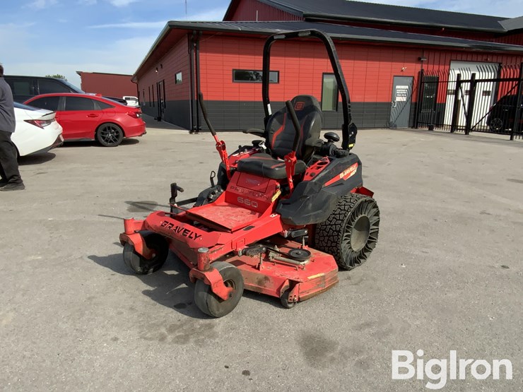 gravely-proturn-660-image-1