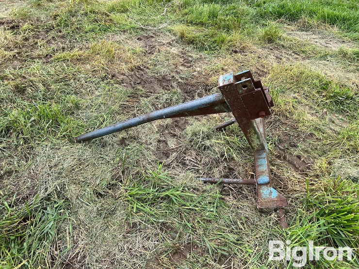 shop-built-3-pt-bale-spear-image-8