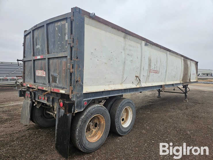 2004-assembled-t/a-end-dump-trailer-image-5