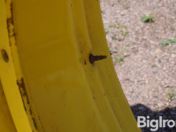 lsw-800-55r46-tire-&-rim-image-10