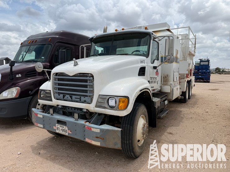 2004-overland-50'-image-1
