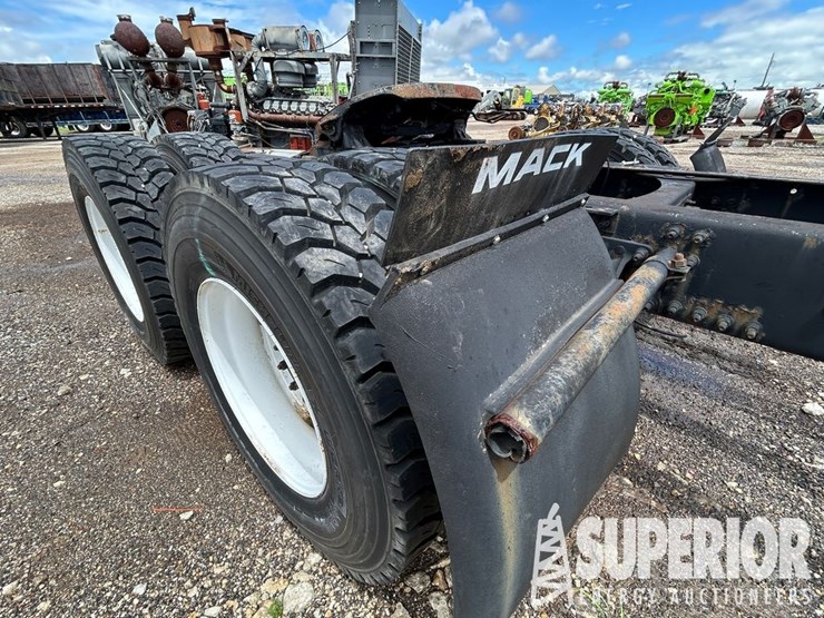 (x)-(9-68)-2007-mack-cxn613-t/a-truck-tractor-w/sl...-image-6