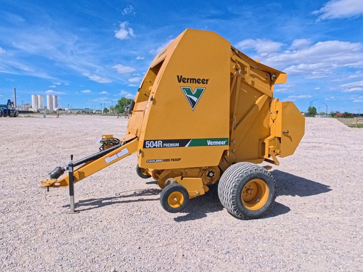2019-vermeer-504r-premium-image-11