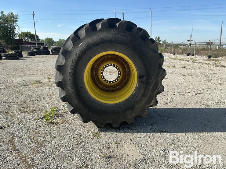 john-deere-32-image-8