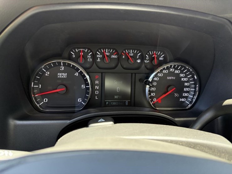 2017-chevrolet-silverado-1500-image-17