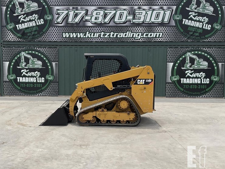 2018-caterpillar-239d-image-1