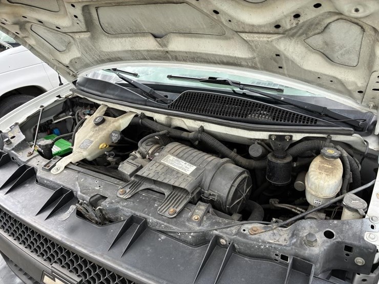 2008-chevrolet-express-3500-image-6