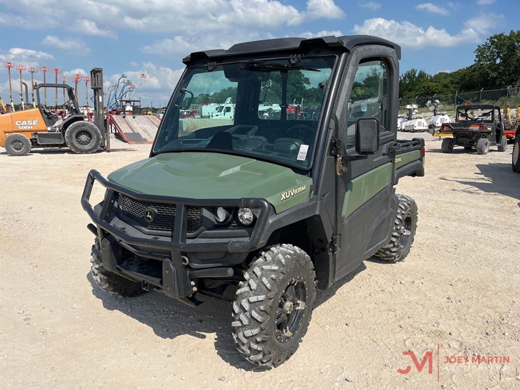 2020-john-deere-gator-xuv-835m-image-4