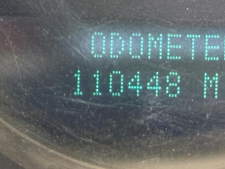 2011-chevrolet-silverado-2500-image-16