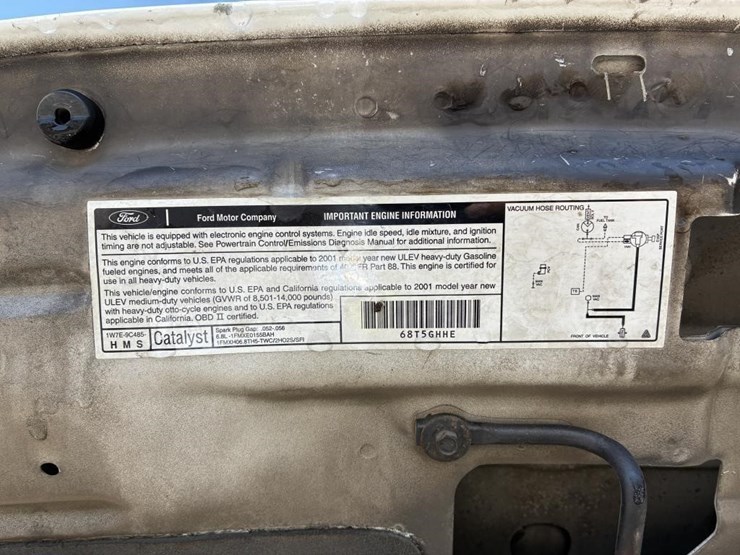 2001-ford-f350-image-14