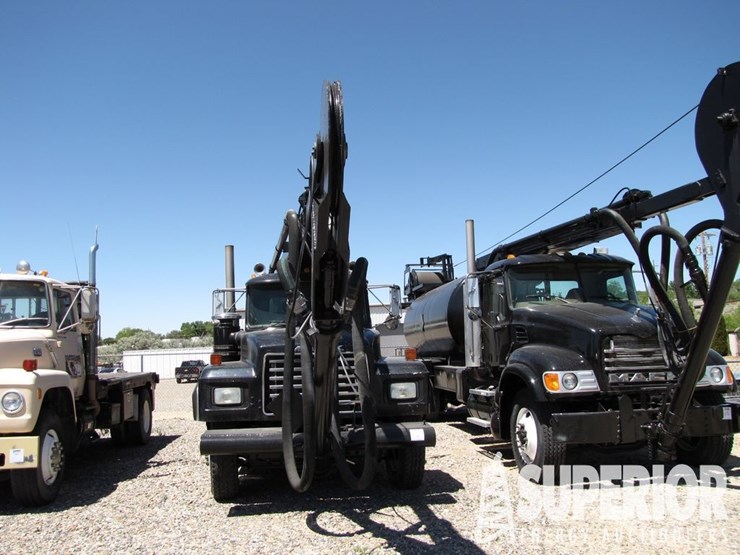 2002-mack-rd688s-image-16