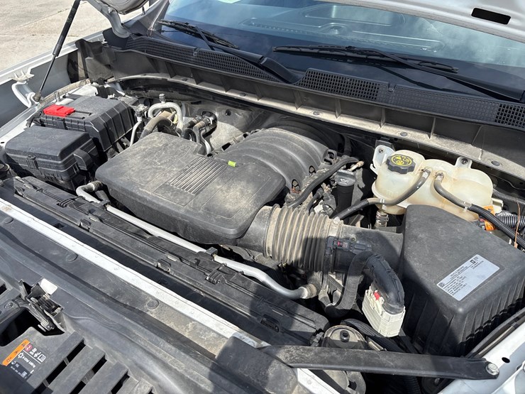 #3626-•-2021-chevrolet-silverado-pickup-truck-image-19