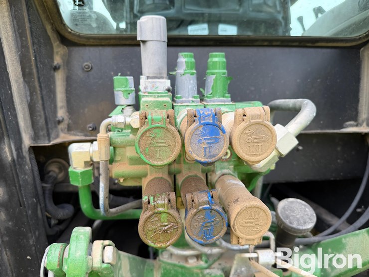 2019-john-deere-5100e-image-16