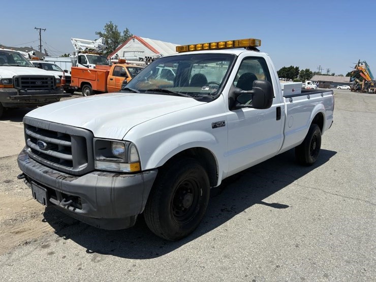 2004-ford-f250-image-1