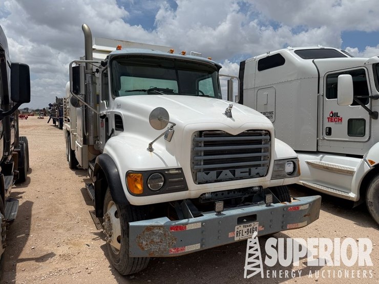 2004-overland-50'-image-9