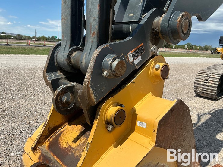 2018-deere-300g-lc-image-11