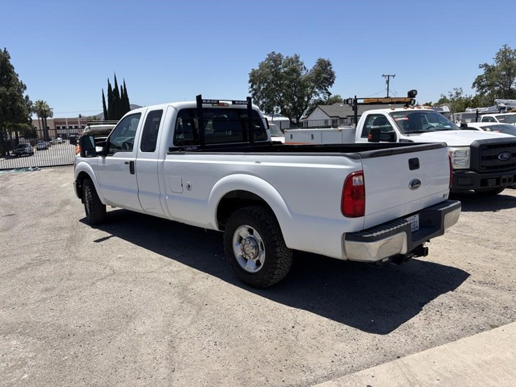 2011-ford-f250-image-4