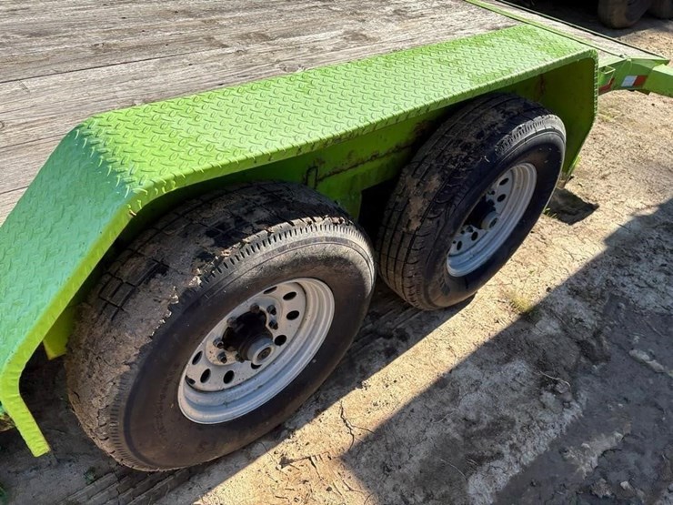 2017-load-trail-83"-x-18'-+-2'-equipment-trailer-image-5