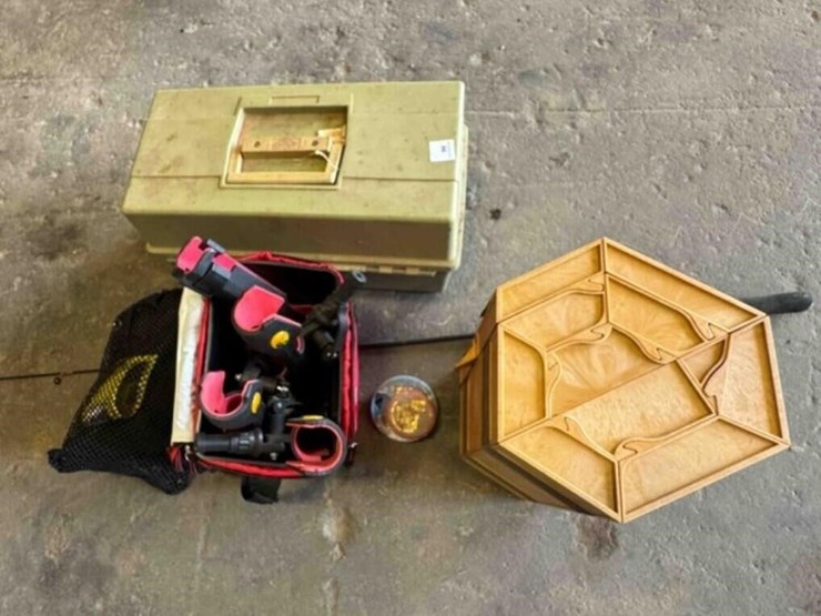 fishing-supplies,-rod-holders-image-1