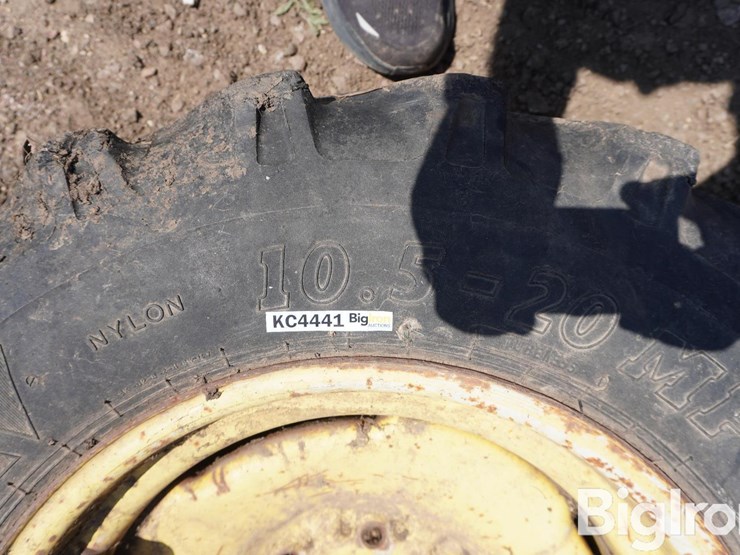 10.5-20-tires-w/8-bolt-rims-image-12