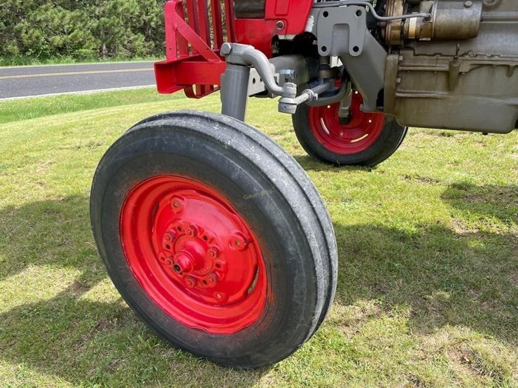 1963-massey-ferguson-65-image-13