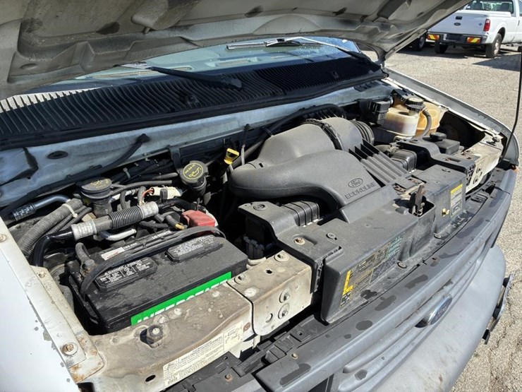 2006-ford-e350-image-8