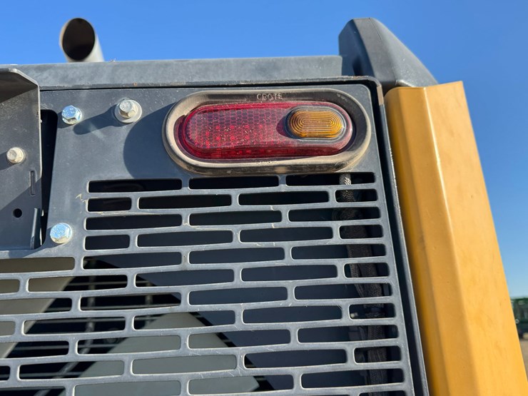 deere-624l-image-45