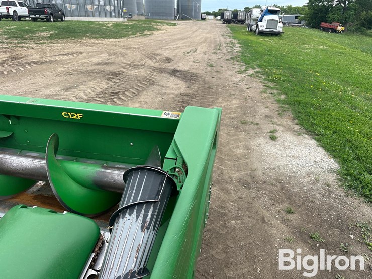 2022-john-deere-c12f-image-13