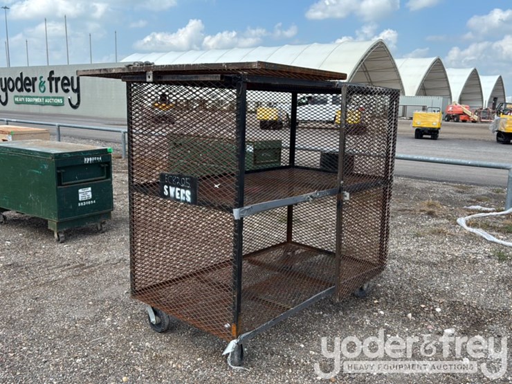 shark-cage-image-4