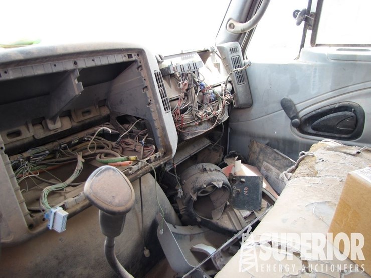 2006-international-durastar-4300-image-5