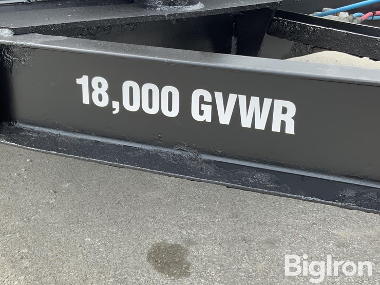 2019-massey-ferguson-730-image-16