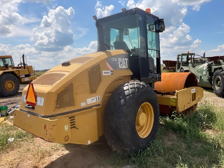 2010-caterpillar-cs56-image-5
