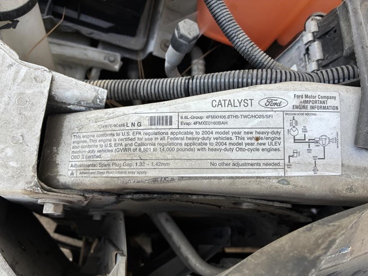 2004-ford-f350-image-9