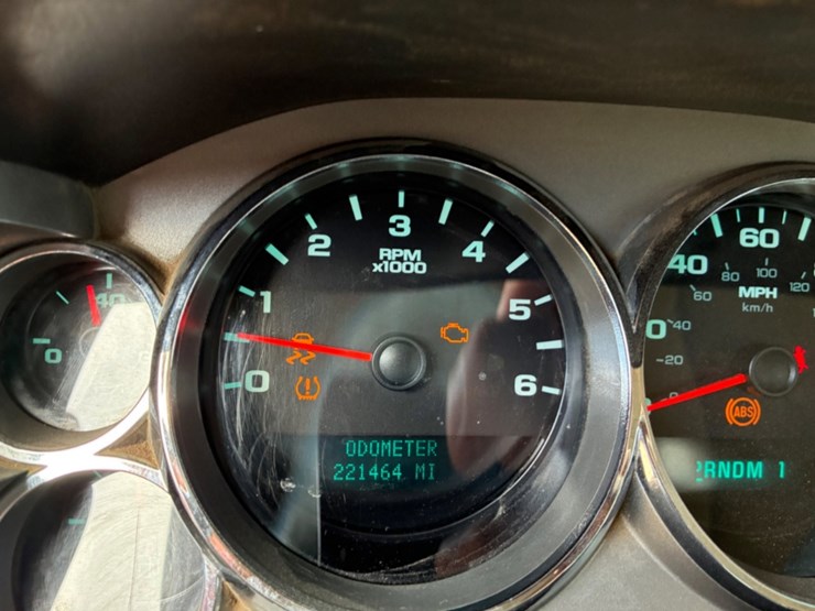 2012-gmc-sierra-2500hd-image-14
