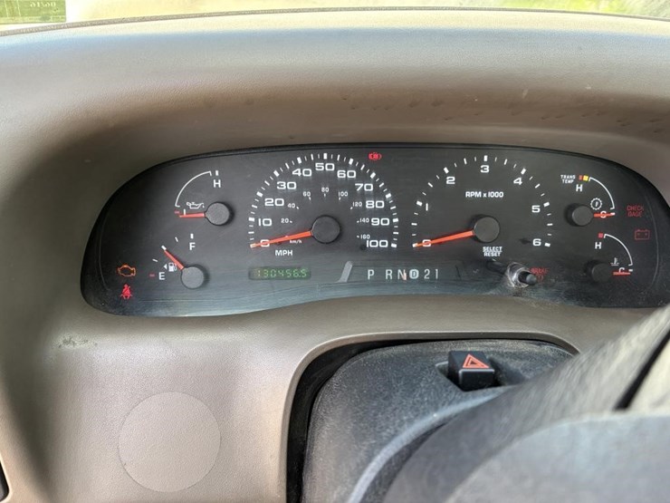 2004-ford-f350-image-18