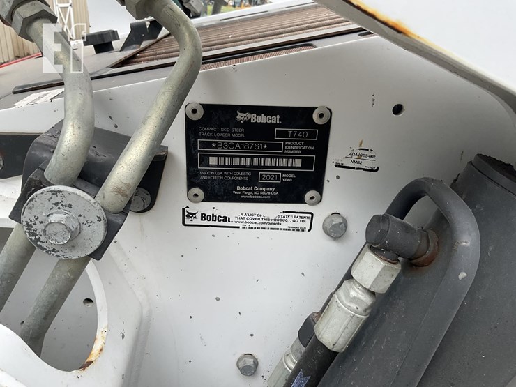 2021-bobcat-t740-image-21