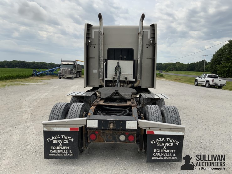 2015-peterbilt-579-image-6