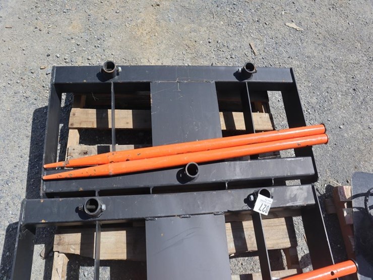 double-hay-spear-image-4
